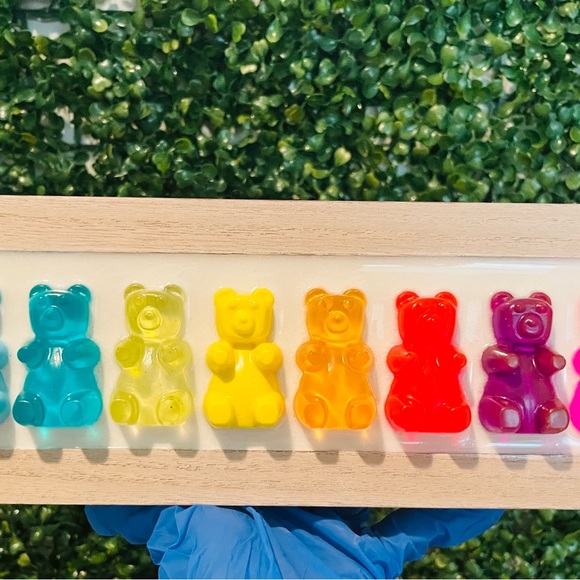 “Go Retro”: Mid Century Mod. Collection Gummy Bear Art - Picture 4 of 4